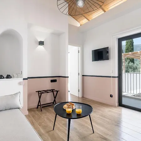 13 Keys Suites Nydri (Lefkada)