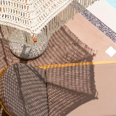 Hotel 13 Keys Suites