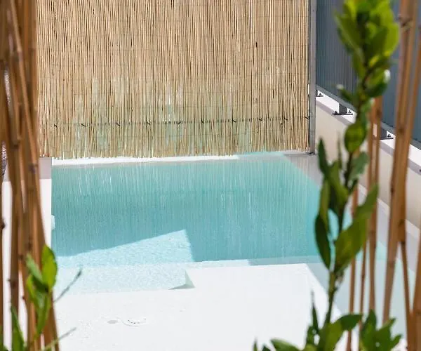 13 Keys Suites 3* Nydri (Lefkada)