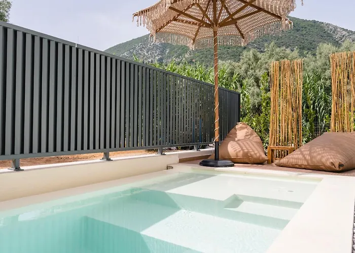 Hotel 13 Keys Suites 3*