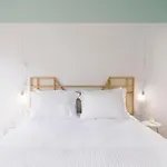 מלון 13 Keys Suites נידרי
