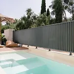 13 Keys Suites מלון נידרי