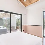 13 Keys Suites 3*