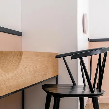 13 Keys Suites נידרי