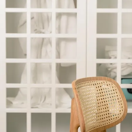 13 Keys Suites נידרי